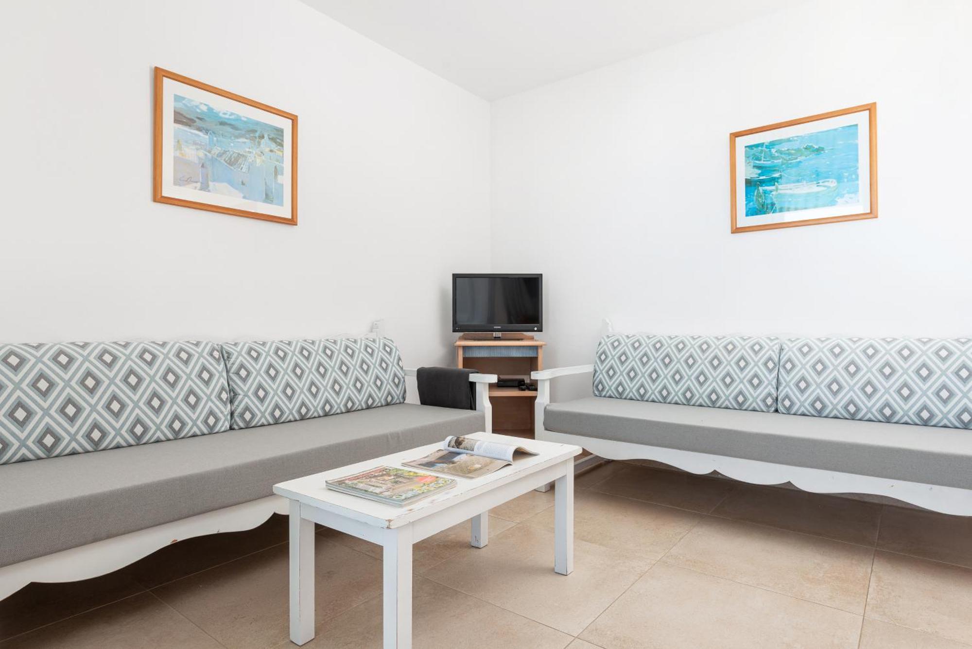 Apartamentos Ferrera Pins Cala Ferrera  Buitenkant foto