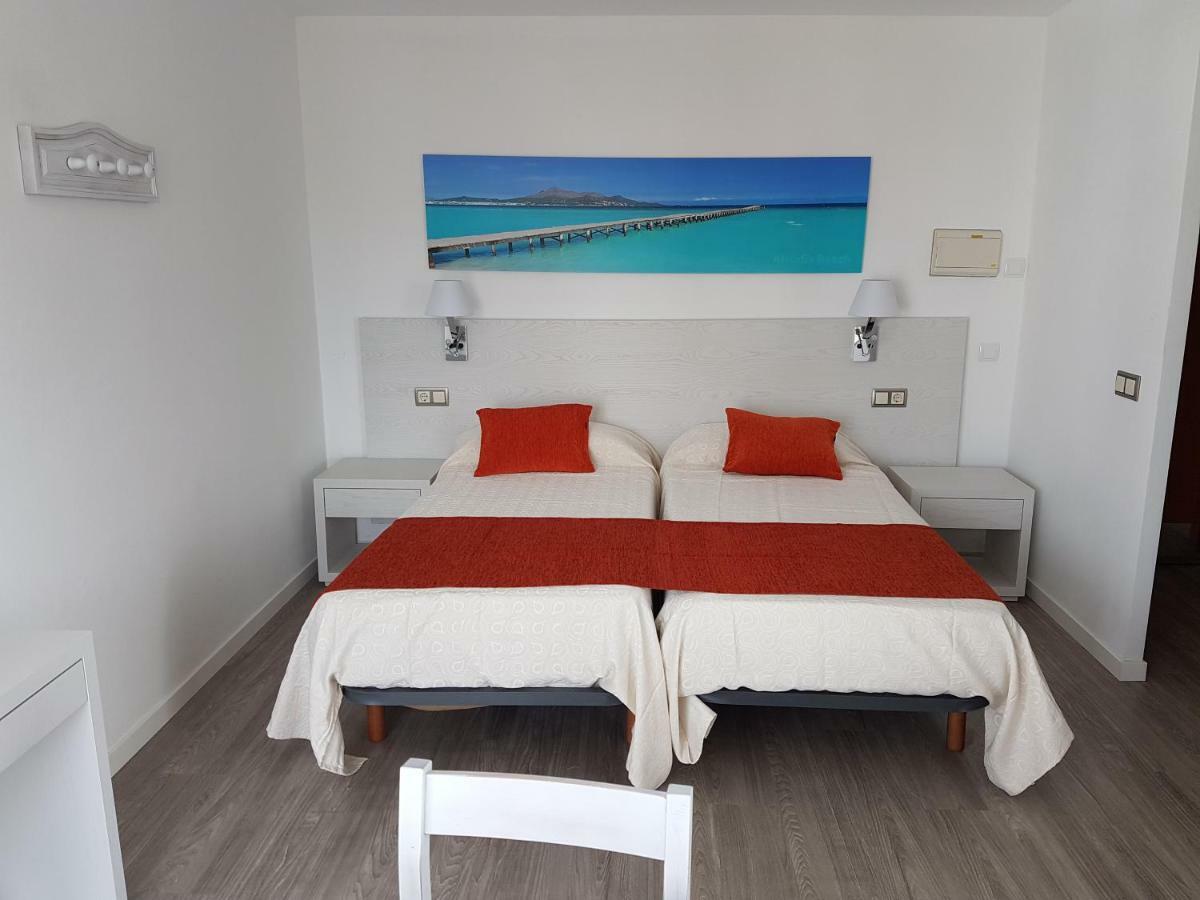 Apartamentos Ferrera Pins Cala Ferrera  Buitenkant foto